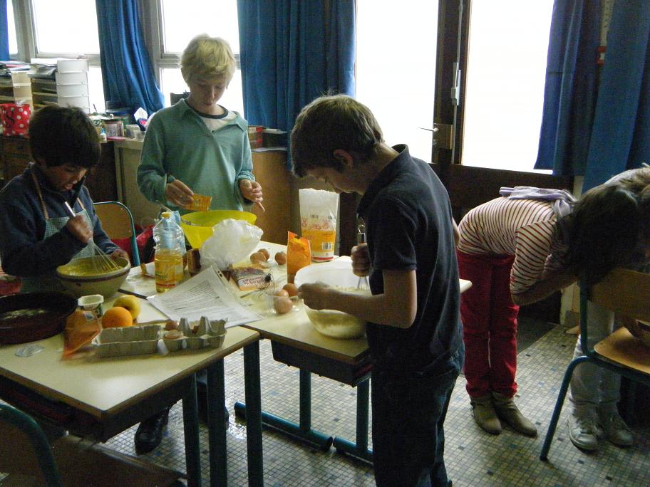 Les garçons à la cuisine...